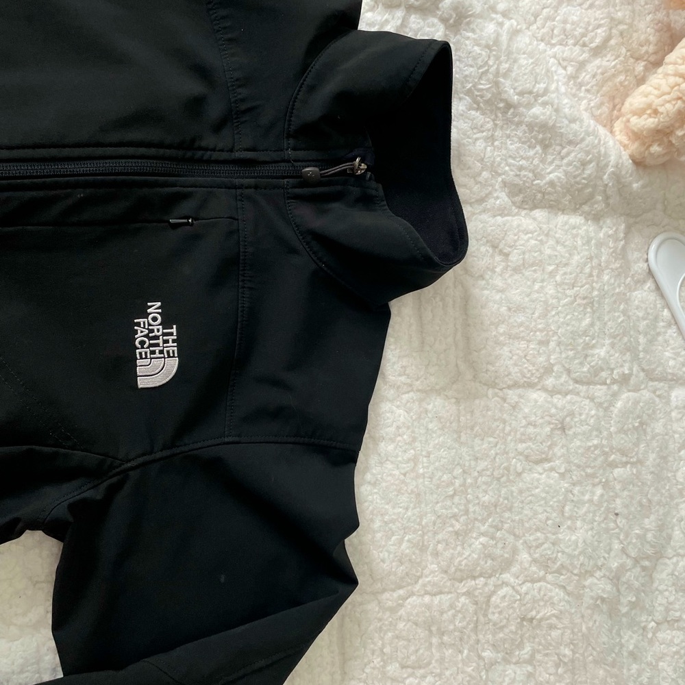 Women’s north face TNF APEX Coat small